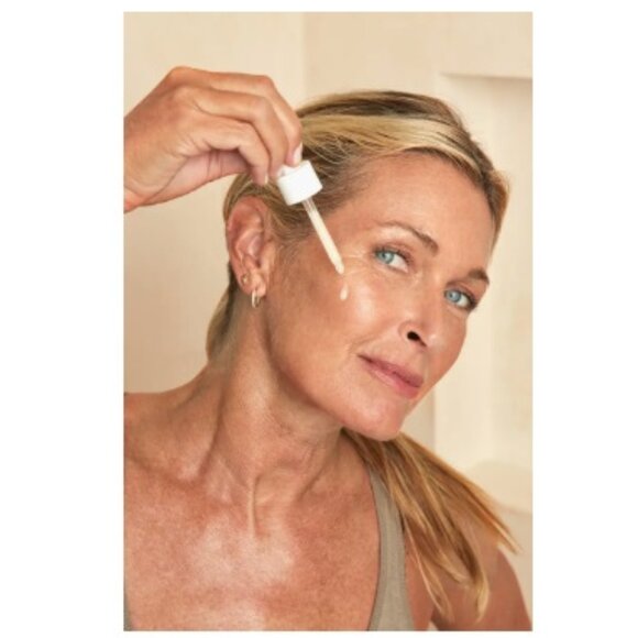 NuFACE Brighten + Correct Super Vita-C Booster, NEW - Full Size 1.0 oz 30 ml - Picture 8 of 14